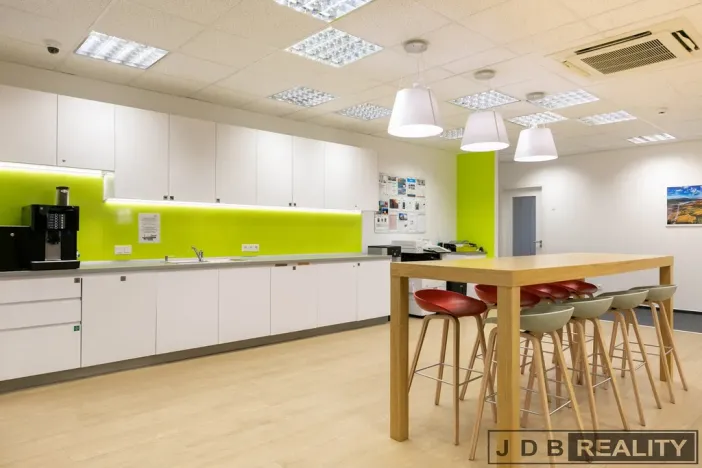 Pronájem kanceláře, Praha - Holešovice, Dělnická, 60 m2