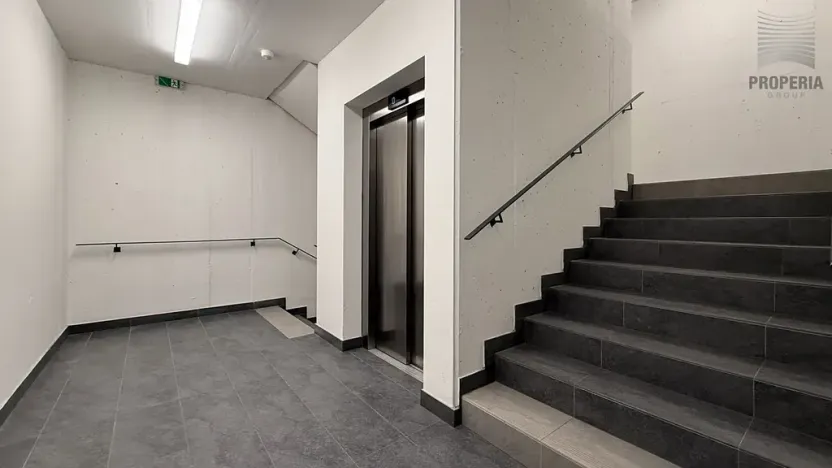 Prodej garáže, Brno, Bratislavská, 14 m2