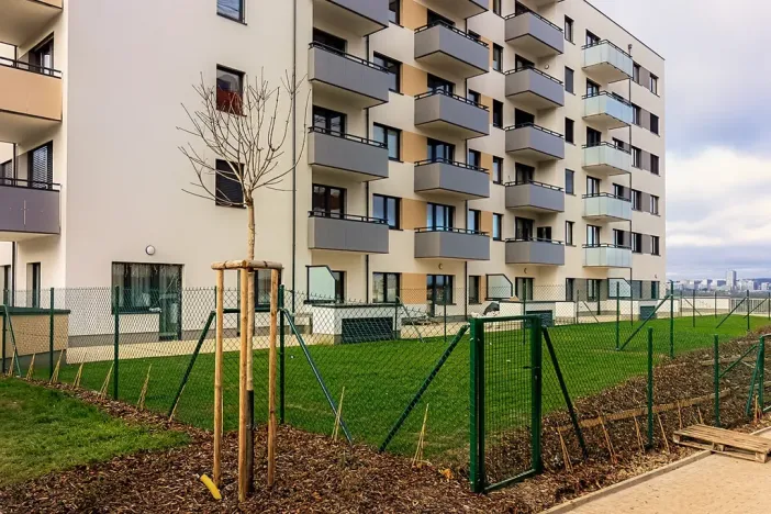 Pronájem bytu 1+kk, Praha - Hlubočepy, Fabiánové, 31 m2