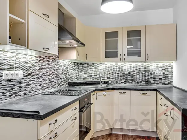 Prodej bytu 3+kk, Praha - Černý Most, Kpt. Stránského, 63 m2