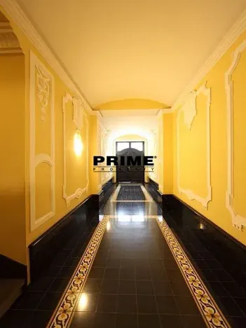 Pronájem bytu 3+1, Praha - Nové Město, Odborů, 87 m2