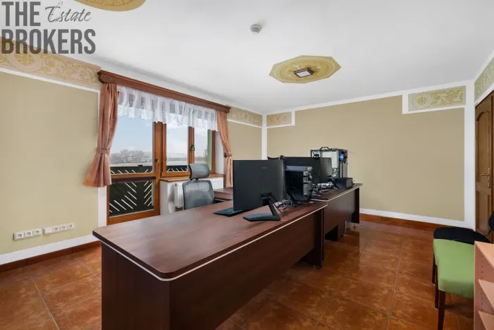 Prodej kanceláře, Miroslav, Havlíčkova, 1190 m2