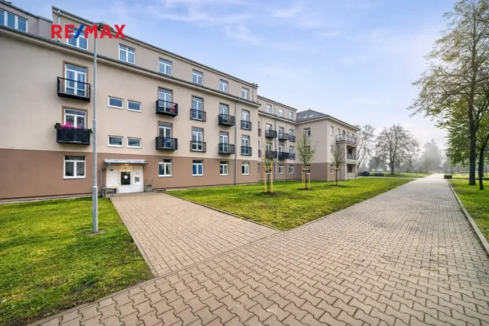 Pronájem bytu 1+kk, Milovice, Slepá, 25 m2