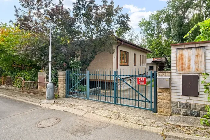 Prodej rodinného domu, Praha - Zbraslav, Nebeského, 208 m2