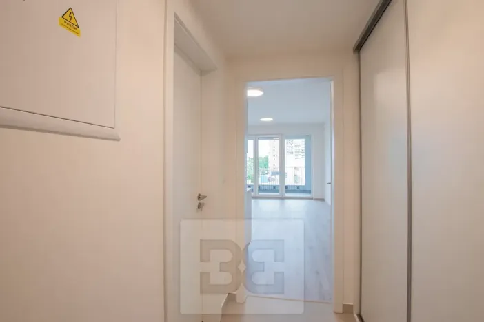 Pronájem bytu 1+kk, Praha - Hloubětín, Poděbradská, 32 m2
