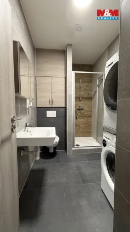 Pronájem bytu 2+kk, Louny, Říční, 36 m2