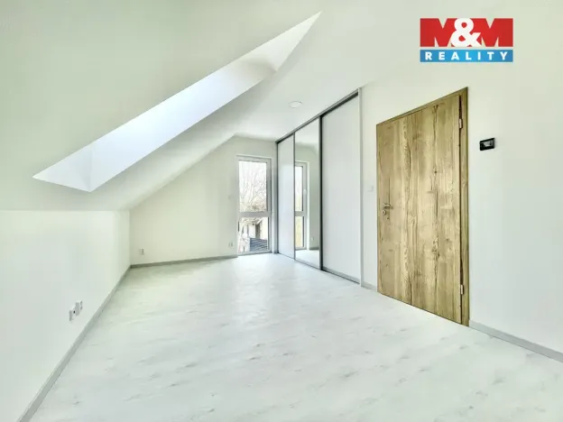 Pronájem rodinného domu, Praha - Točná, Keltská, 142 m2