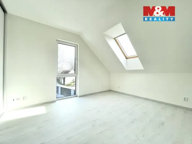 Pronájem rodinného domu, Praha - Točná, Keltská, 142 m2