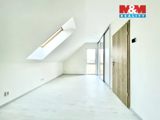 Pronájem rodinného domu, Praha - Točná, Keltská, 142 m2