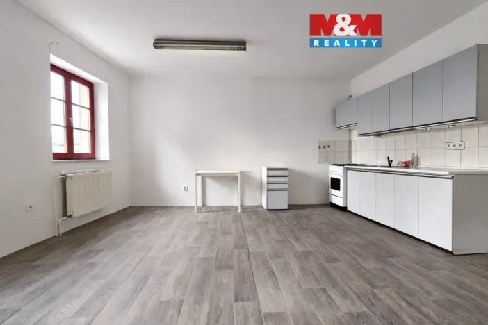 Pronájem bytu 2+kk, Opava - Město, Dolní náměstí, 94 m2