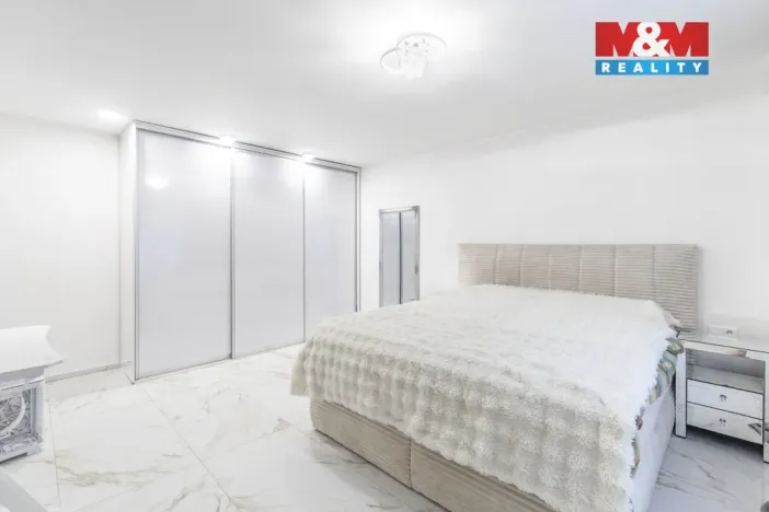 Prodej bytu 2+1, Ostrava - Výškovice, Břustkova, 62 m2