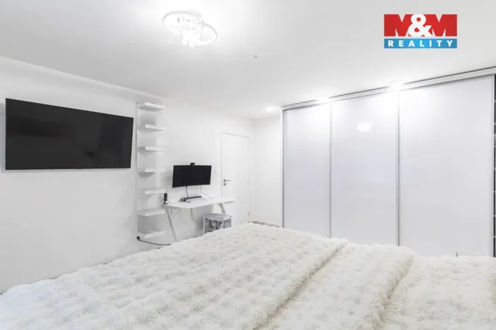 Prodej bytu 2+1, Ostrava - Výškovice, Břustkova, 62 m2