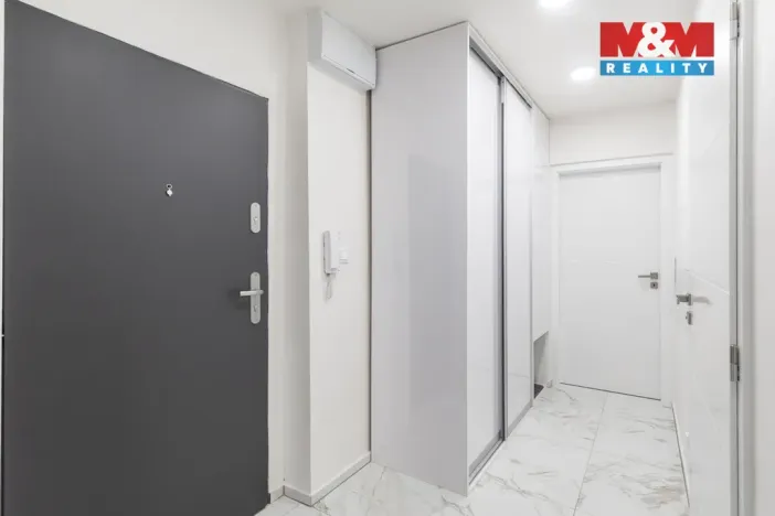 Prodej bytu 2+1, Ostrava - Výškovice, Břustkova, 62 m2