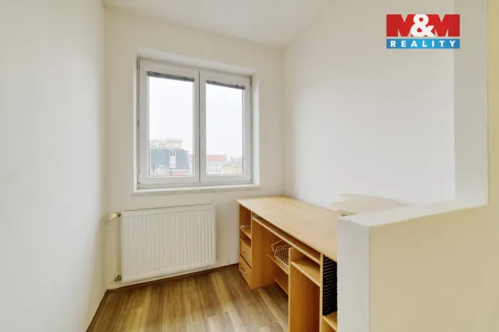 Prodej bytu 4+1, Cheb, Májová, 110 m2