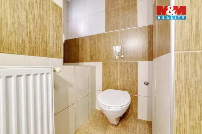 Prodej bytu 4+1, Cheb, Májová, 110 m2