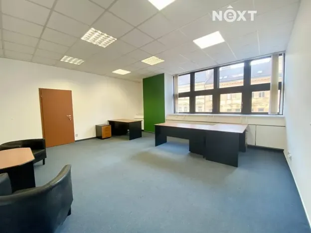 Pronájem kanceláře, Praha - Nové Město, Na Moráni, 67 m2