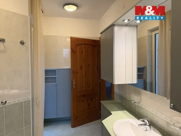 Pronájem rodinného domu, Průhonice, Kosatcová, 291 m2