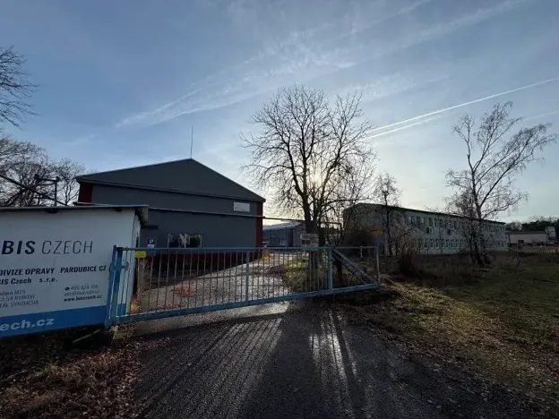 Dražba skladu, Pardubice, 5239 m2