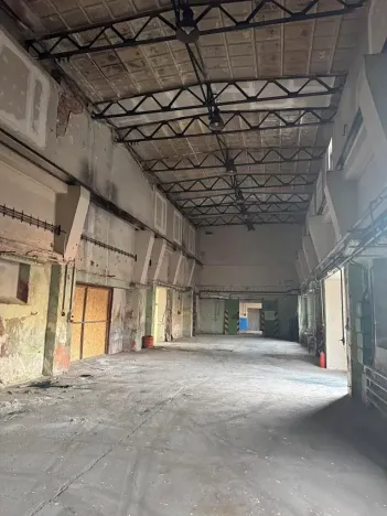 Dražba skladu, Pardubice, 5239 m2