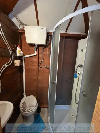 Pronájem bytu 1+kk, Praha - Modřany, Nečova, 17 m2