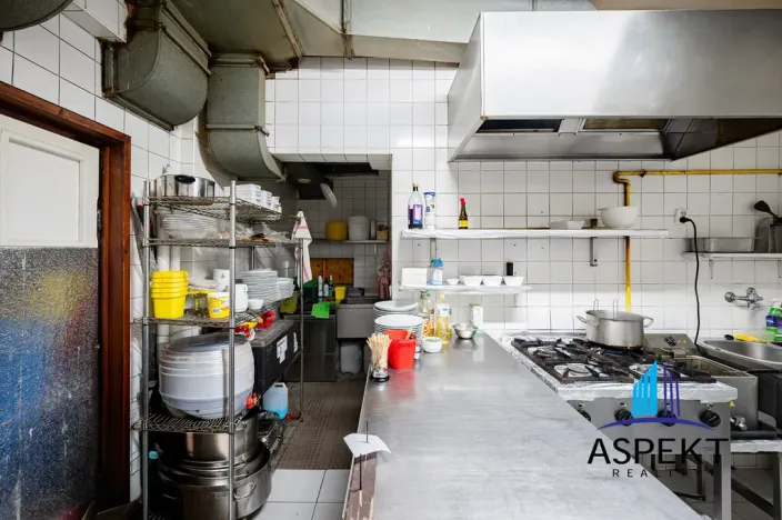 Pronájem restaurace, Praha - Bubeneč, Šmeralova, 114 m2