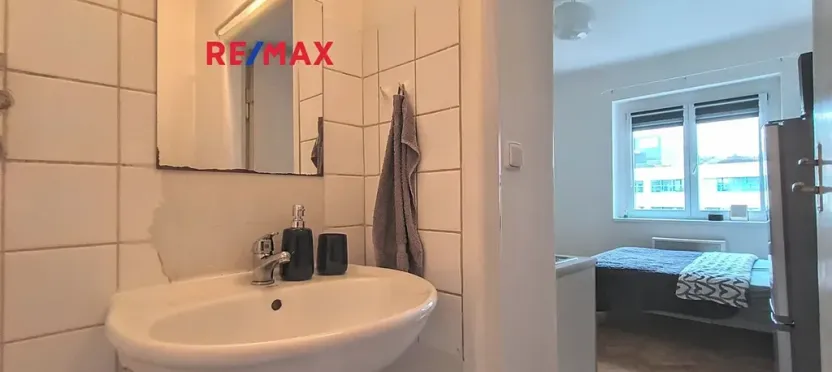 Pronájem bytu 1+kk, Praha - Nusle, Hvězdova, 21 m2