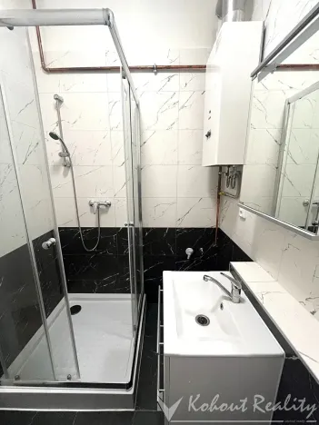 Pronájem bytu 2+kk, Praha - Strašnice, Věšínova, 43 m2