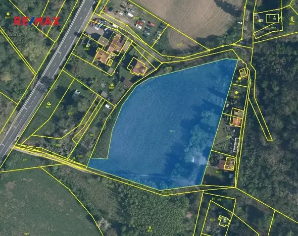 Prodej komerčního pozemku, Liběchov, 7548 m2