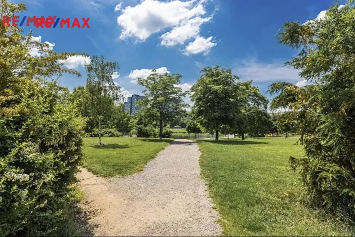 Pronájem bytu 1+kk, Praha - Stodůlky, Petržílkova, 42 m2