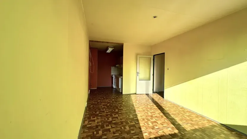 Pronájem bytu 2+kk, Praha - Hloubětín, Kardašovská, 44 m2