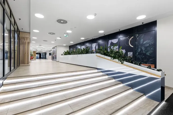 Pronájem obchodního prostoru, Praha - Karlín, Sokolovská, 363 m2