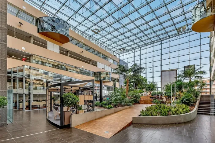 Pronájem kanceláře, Praha - Modřany, Mezi vodami, 2038 m2