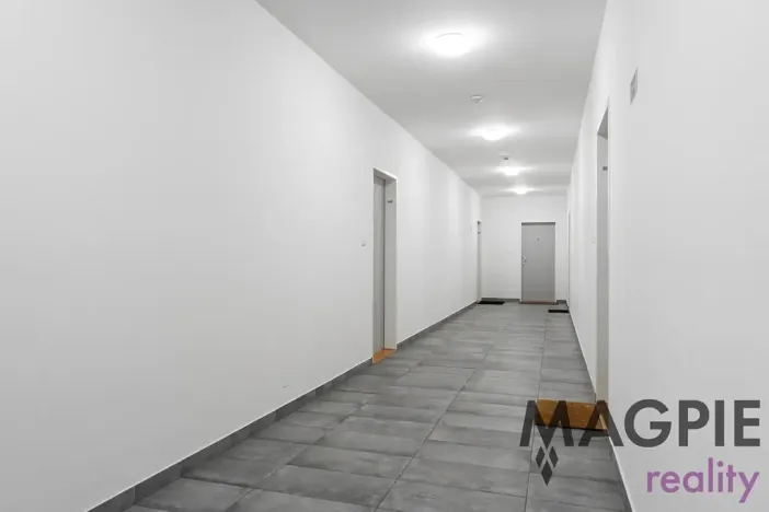 Prodej bytu 2+kk, Praha - Uhříněves, Oty Bubeníčka, 45 m2