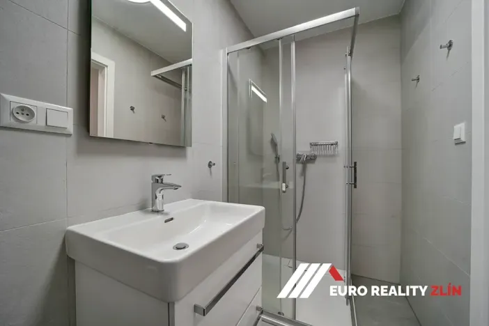 Pronájem bytu 2+kk, Zlín, Ševcovská, 61 m2