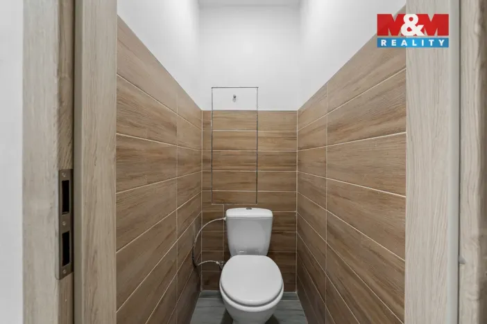 Prodej bytu 2+1, Děčín - Děčín VI-Letná, Krásnostudenecká, 49 m2