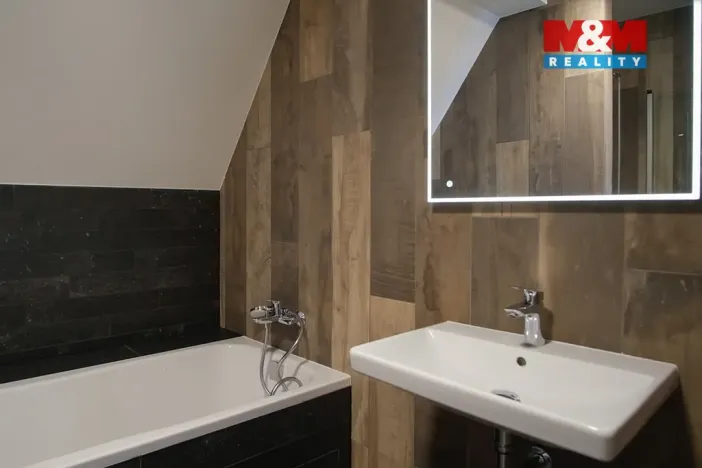 Prodej bytu 3+kk, Vítkovice, 102 m2