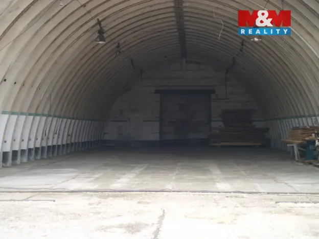 Prodej komerční nemovitosti, Ralsko - Hradčany, 472 m2