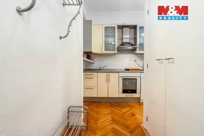 Pronájem bytu 2+kk, Praha - Holešovice, Ortenovo náměstí, 56 m2