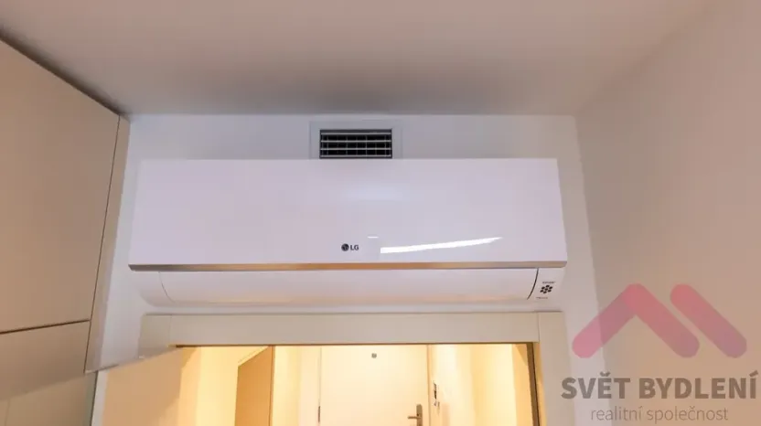 Pronájem bytu 1+kk, Praha - Žižkov, Šrámkové, 34 m2