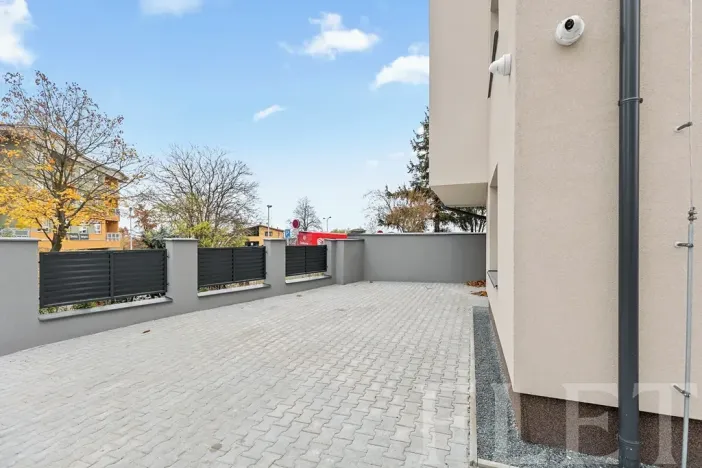 Pronájem bytu 1+kk, Praha - Hloubětín, Kukelská, 20 m2