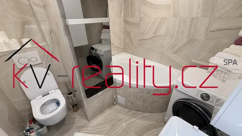 Prodej bytu 2+1, Karlovy Vary, Klínovecká, 64 m2