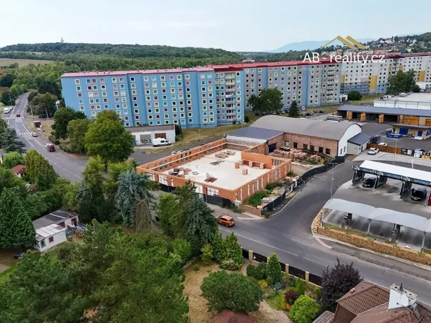 Pronájem skladu, Teplice, 1630 m2