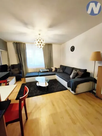 Pronájem bytu 1+kk, Plzeň, Květná, 32 m2