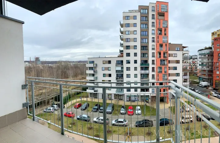 Pronájem bytu 2+kk, Praha - Vysočany, Pod Harfou, 53 m2