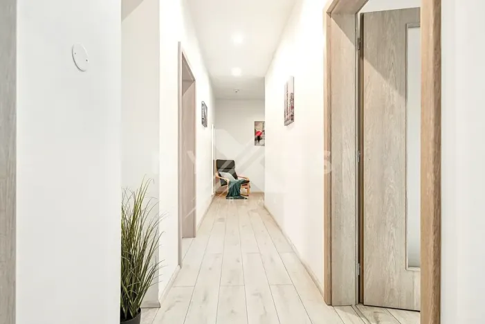 Prodej bytu 4+1, Praha - Holešovice, Bubenská, 100 m2