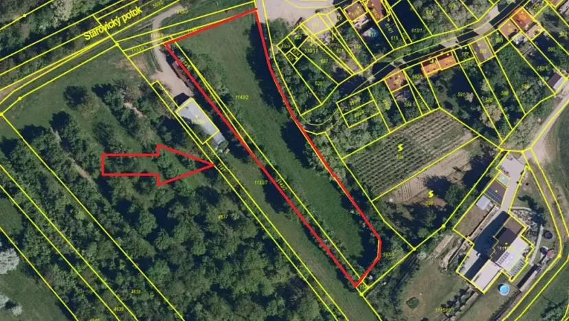 Prodej komerčního pozemku, Starovice, 3239 m2