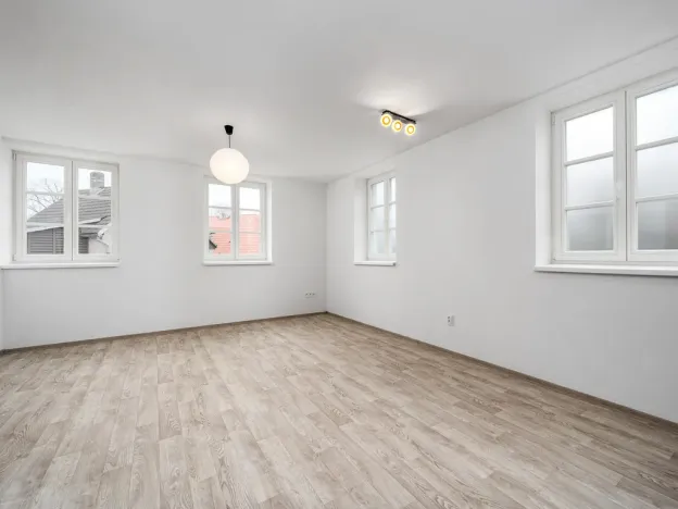 Pronájem bytu 2+kk, Rožmitál pod Třemšínem, Čelakovské-Rajské, 43 m2