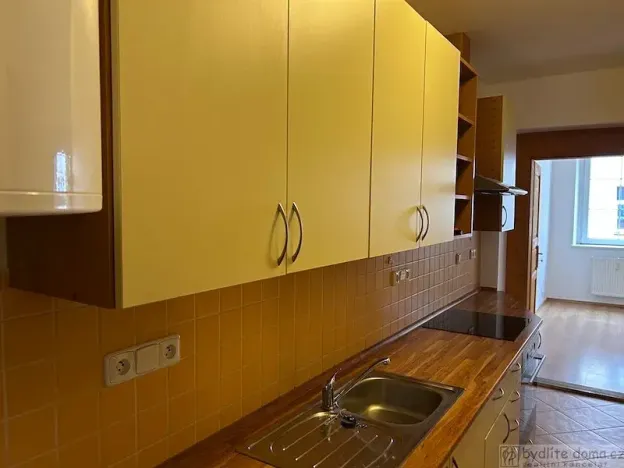 Pronájem bytu 2+1, Tábor, Kamarýtova, 59 m2