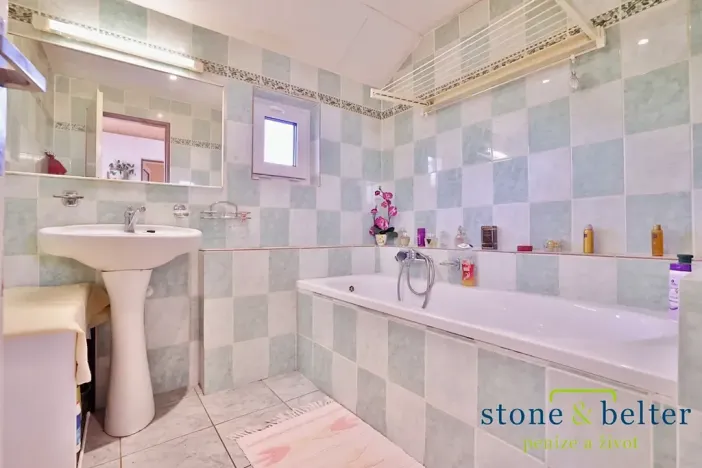 Prodej rodinného domu, Lázně Toušeň, Hlavní, 107 m2