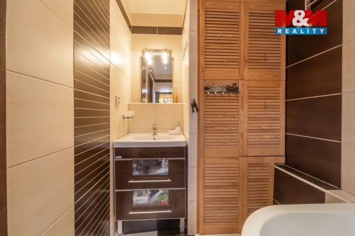 Prodej bytu 3+1, Praha - Prosek, Litvínovská, 67 m2